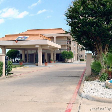 Executive Inn Dallas Exterior photo